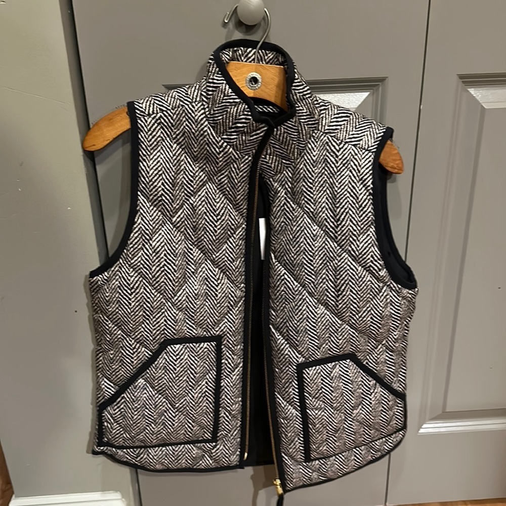 NEW NWT J Crew Down Puffer Vest Herringbone Women's Small - NEW!!!​